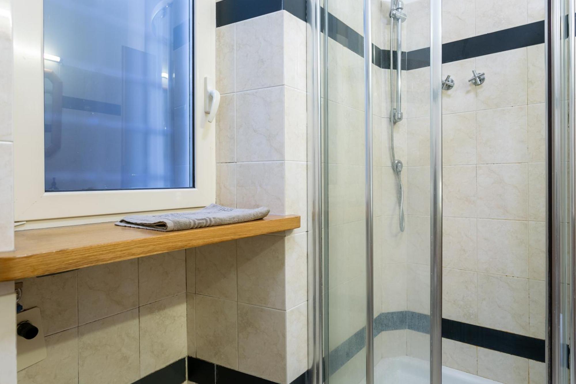 Holiday Homes Rome - Green Apartment S Camillo - Near Trastevere Eksteriør billede
