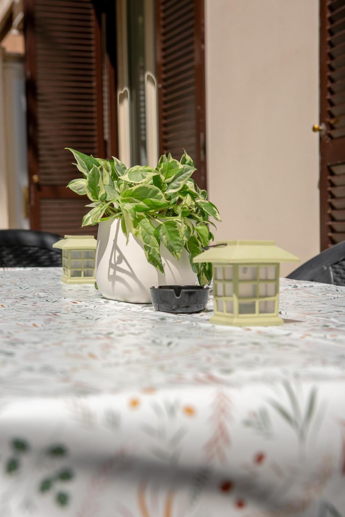 Holiday Homes Rome - Green Apartment S Camillo - Near Trastevere Eksteriør billede
